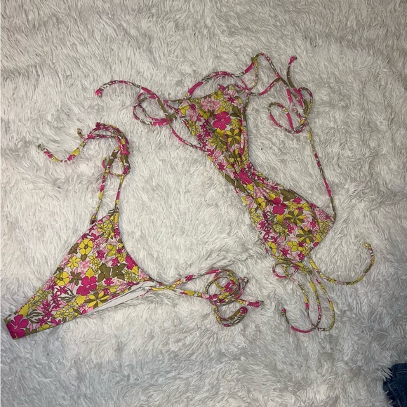 Frankie’s Bikinis String Floral Bikini - Picture 1 of 2